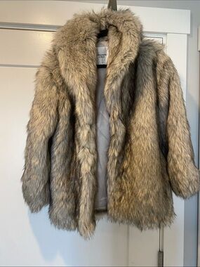 ABERCROMBIE & fitch faux Fur jacket